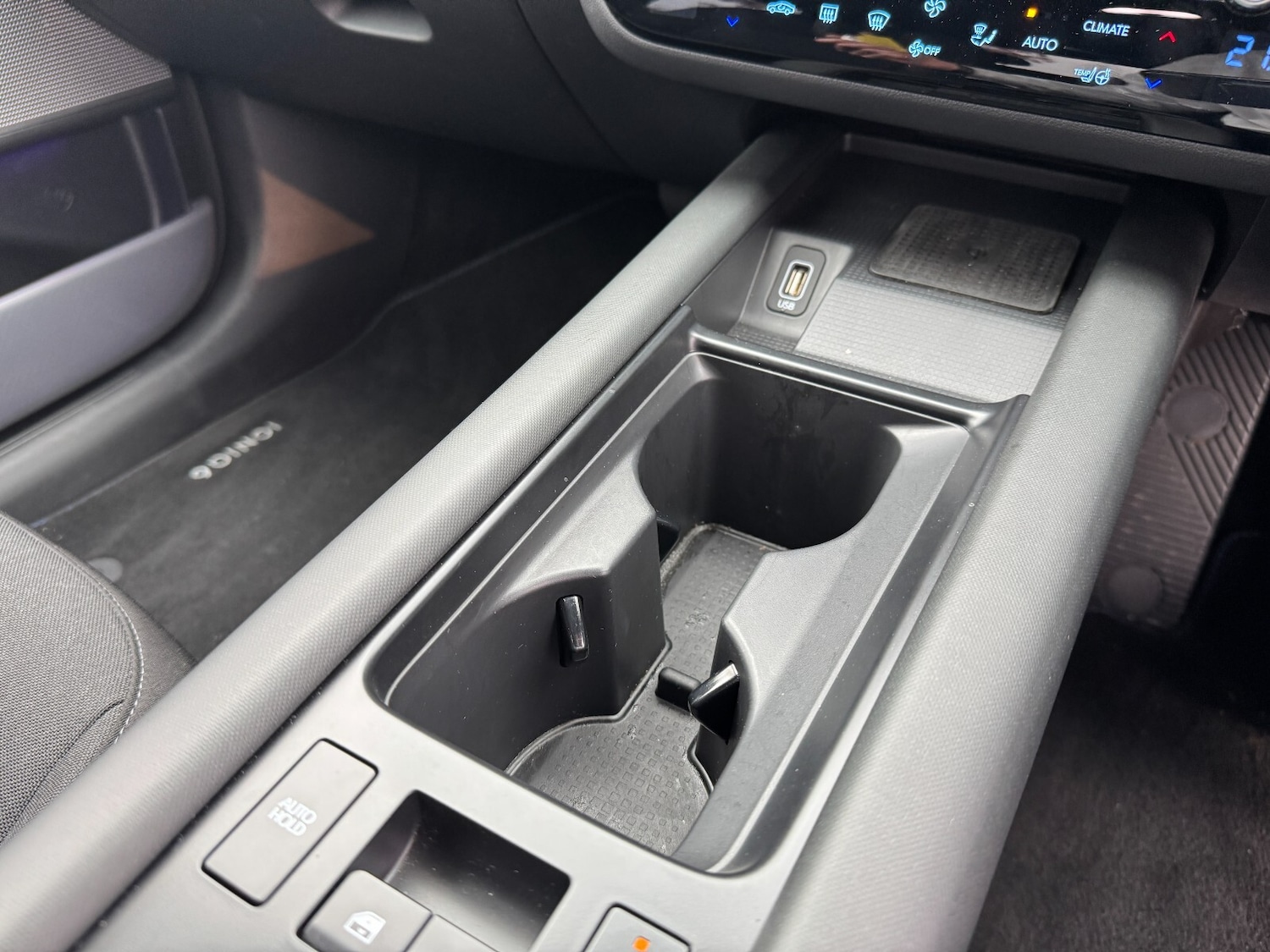 Used Hyundai IONIQ 6 2024 for sale - 76868869: Photo 29