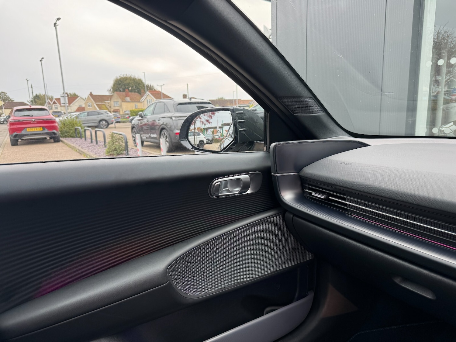 Used Hyundai IONIQ 6 2024 for sale - 76868869: Photo 32