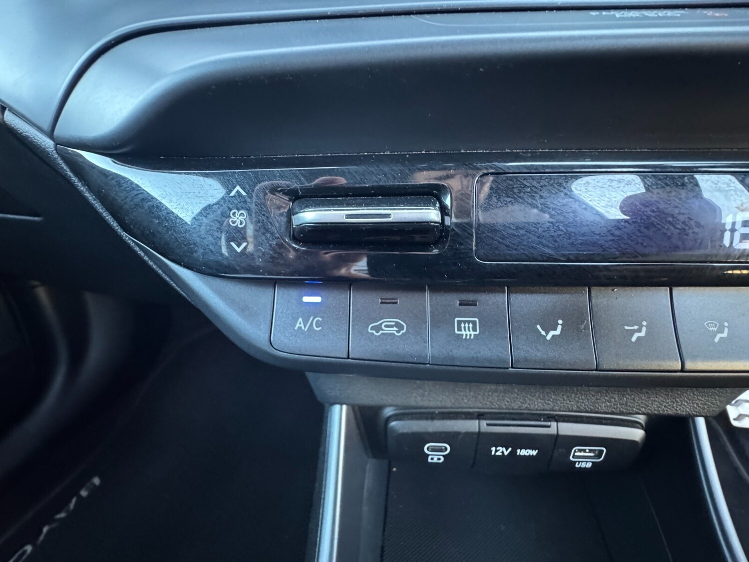 Used Hyundai BAYON 2024 for sale - 76229488: Photo 34