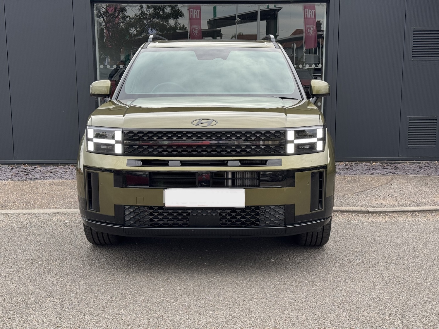 Used Hyundai Santa Fe 2025 for sale - 76869634: Photo 2