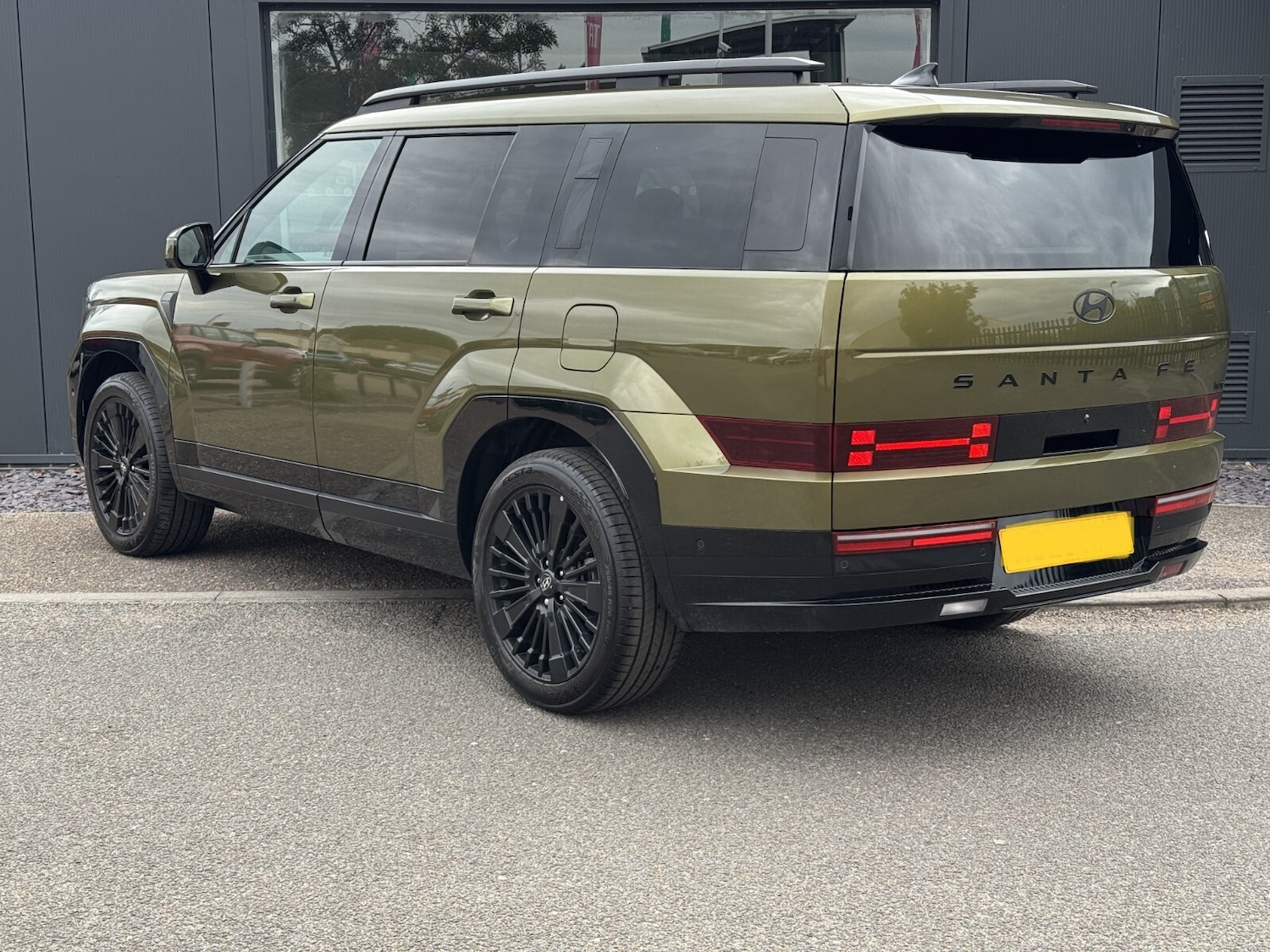 Used Hyundai Santa Fe 2025 for sale - 76869634: Photo 4