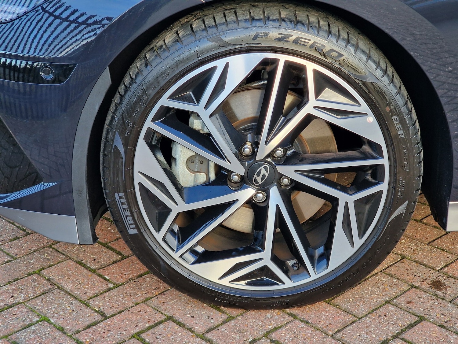 Used Hyundai IONIQ 6 2025 for sale - 76400688: Photo 5