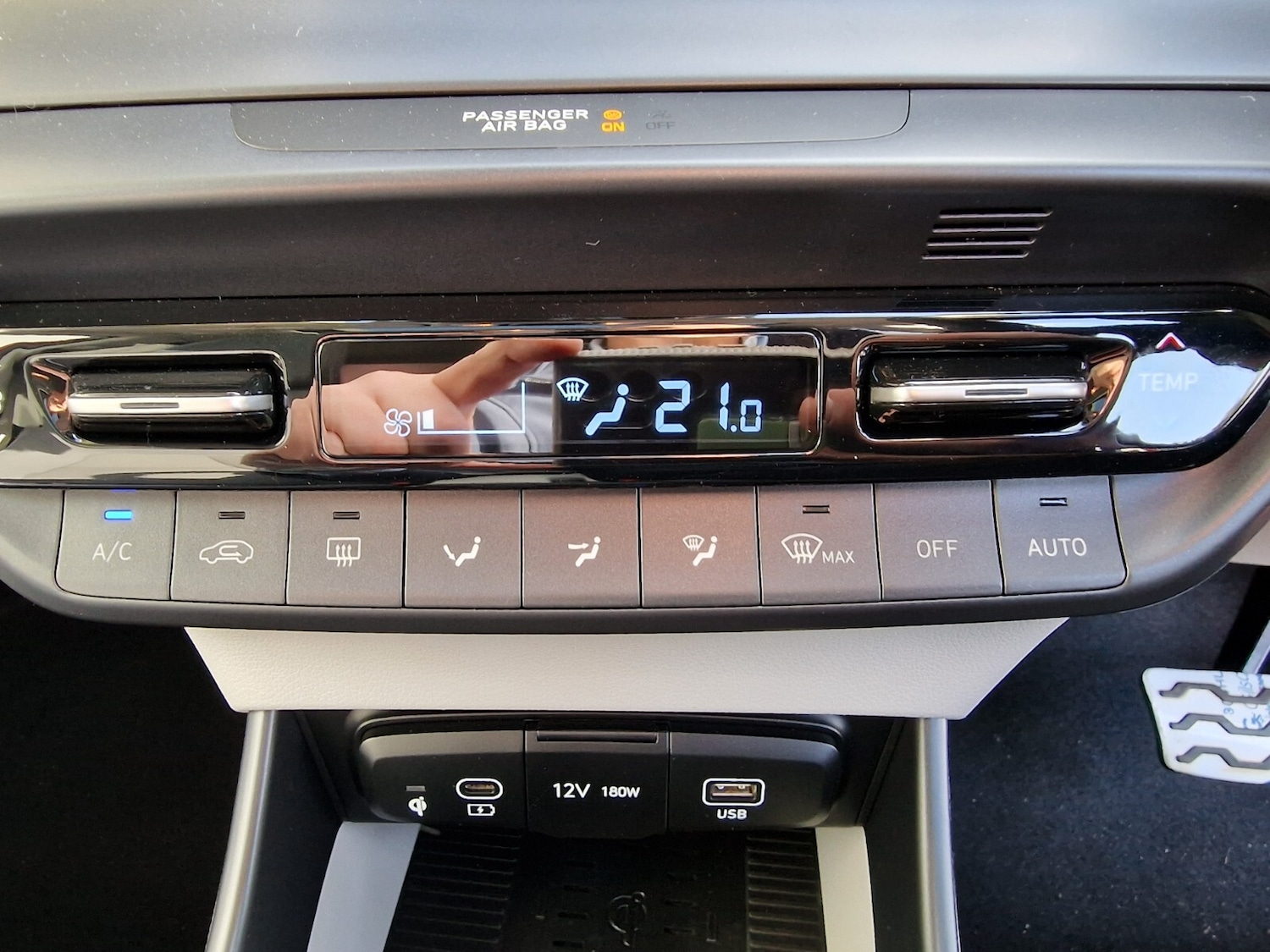 Used Hyundai BAYON 2025 for sale - 76096035: Photo 24