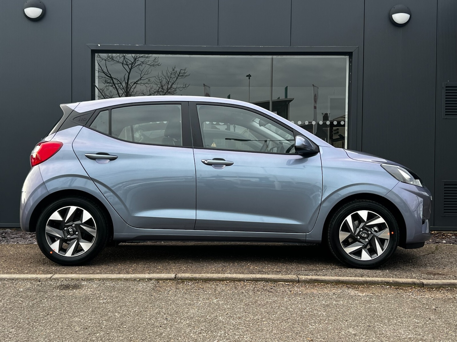 Used Hyundai i10 2025 for sale - 76869898: Photo 2