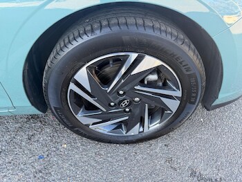 Used Hyundai i20 2023 for sale - 76044528: Photo 2