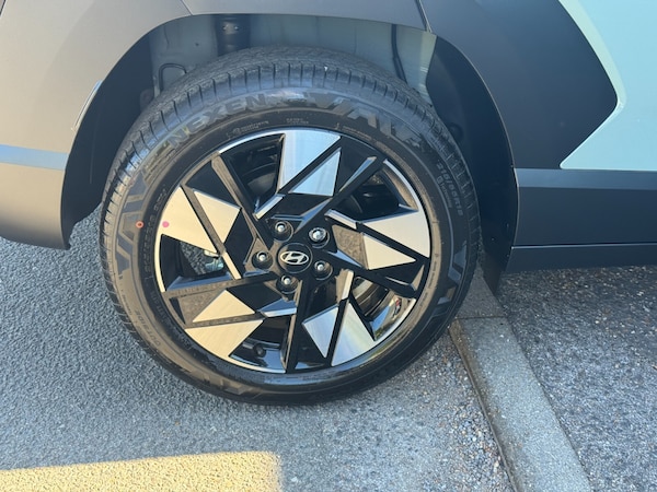 Used Hyundai KONA 2025 for sale - 75660204: Photo 12