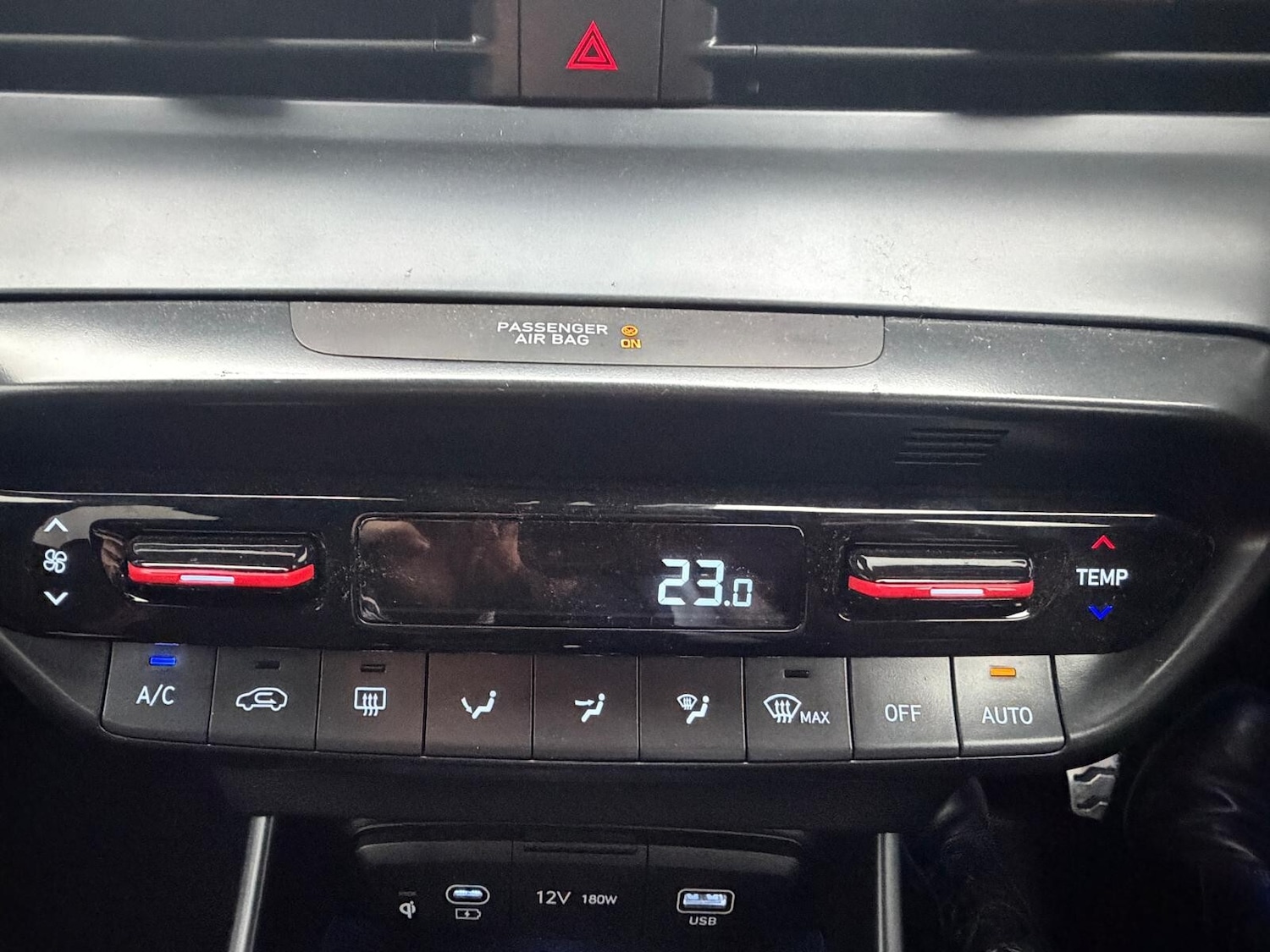 Used Hyundai i20 2024 for sale - 76869566: Photo 30