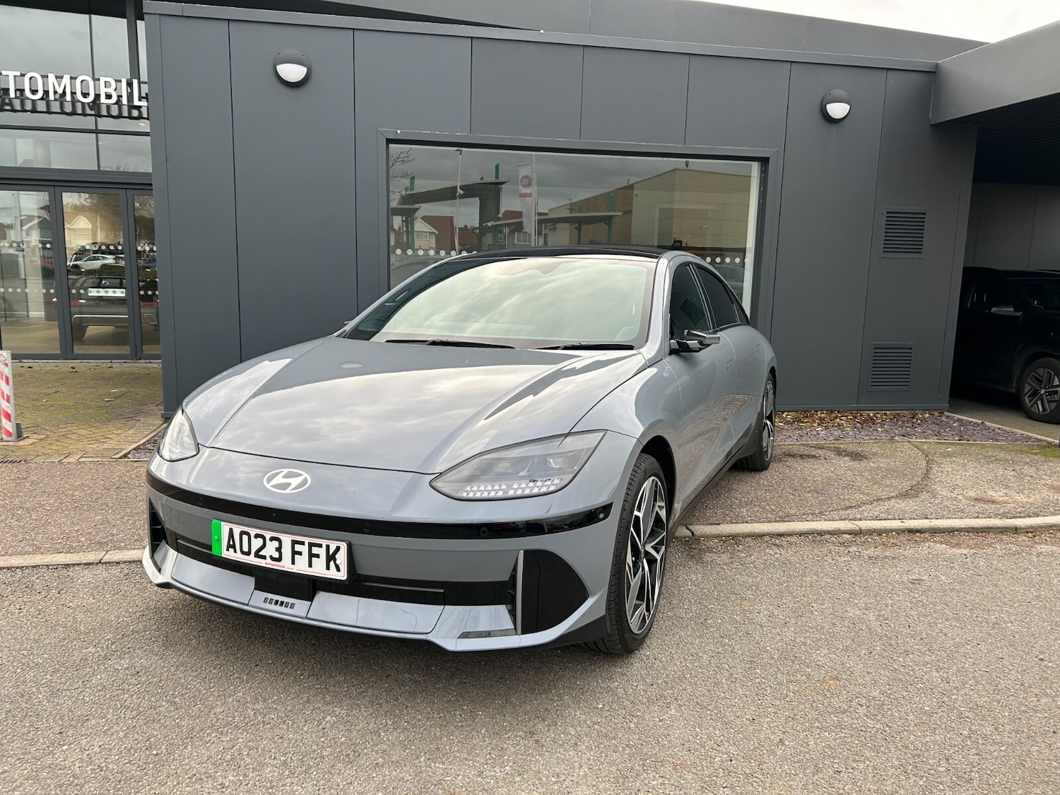 Used Hyundai IONIQ 6 2023 for sale - 76933291: Photo 3