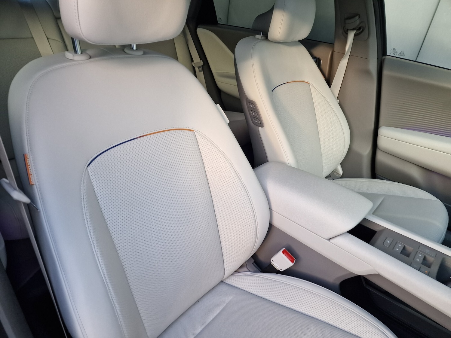 Used Hyundai IONIQ 6 2025 for sale - 76869753: Photo 27