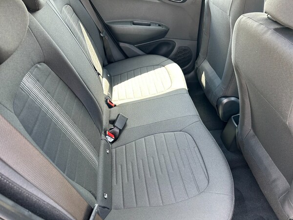 Used Hyundai i10 2025 for sale - 76183975: Photo 9