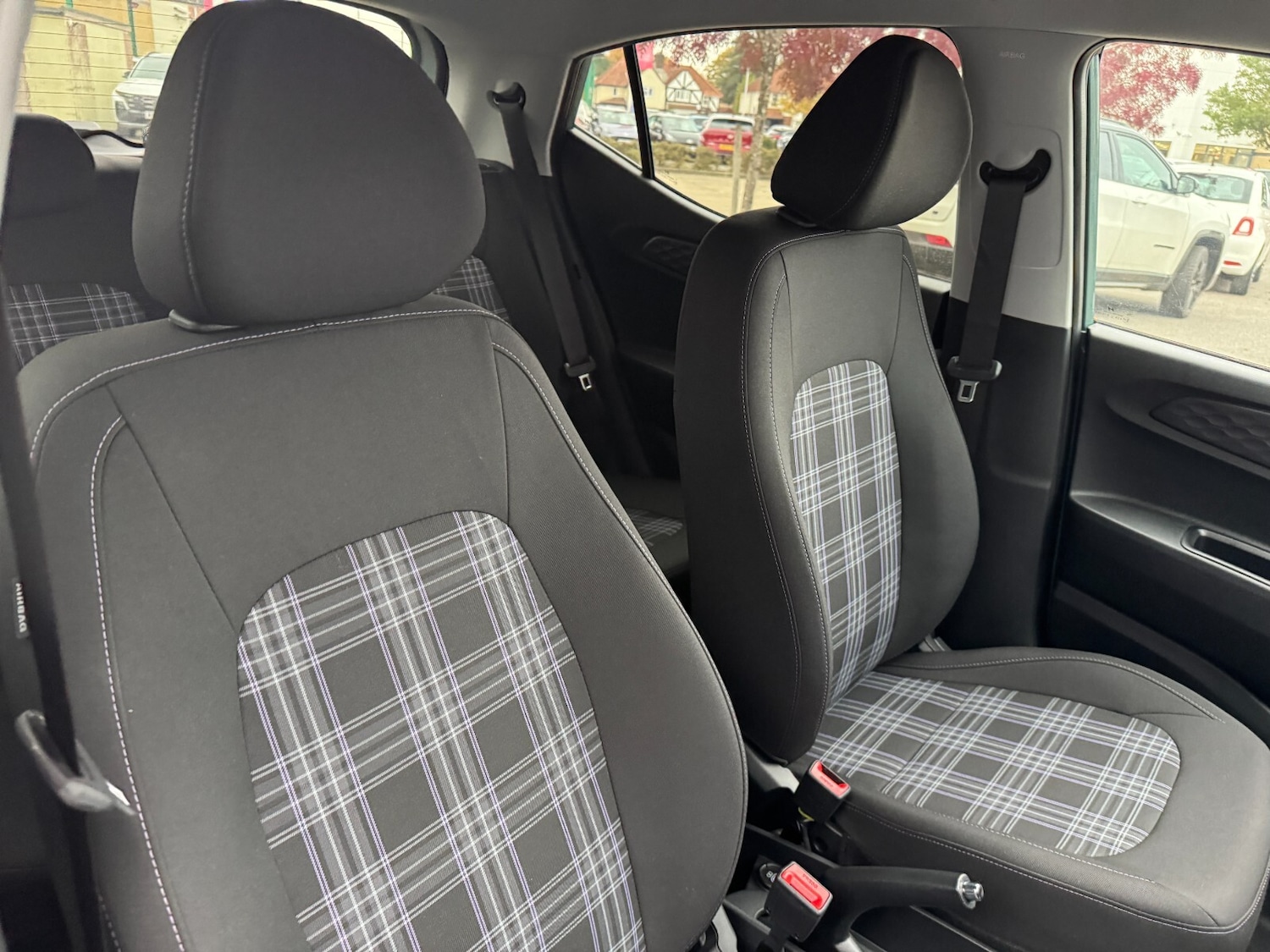 Used Hyundai i10 2025 for sale - 76241600: Photo 17