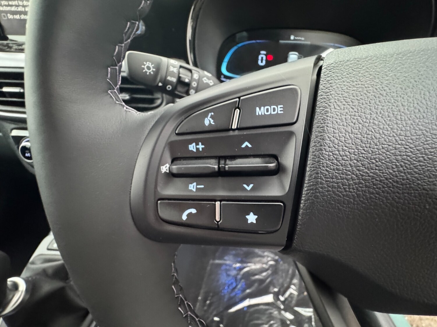 Used Hyundai i10 2025 for sale - 76241600: Photo 23