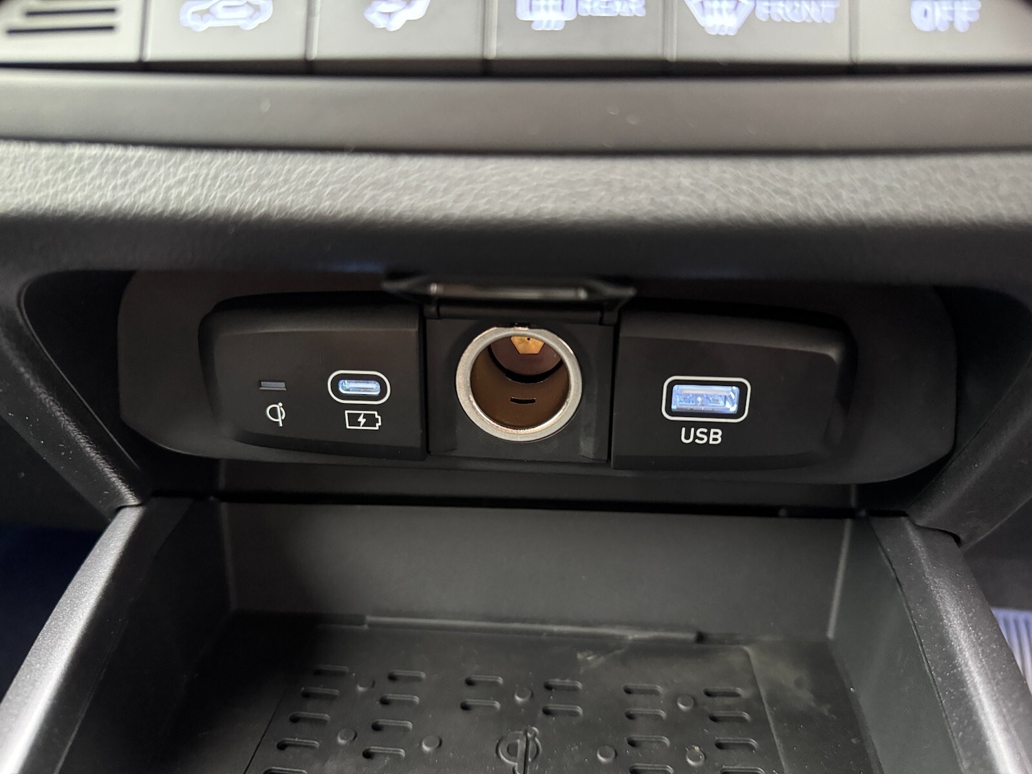 Used Hyundai i10 2025 for sale - 76241600: Photo 32
