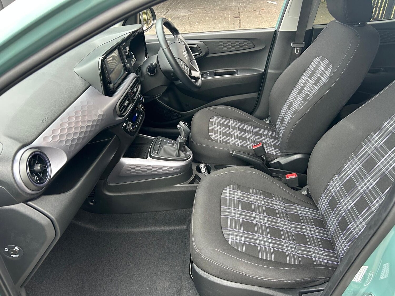 Used Hyundai i10 2023 for sale - 75929772: Photo 12