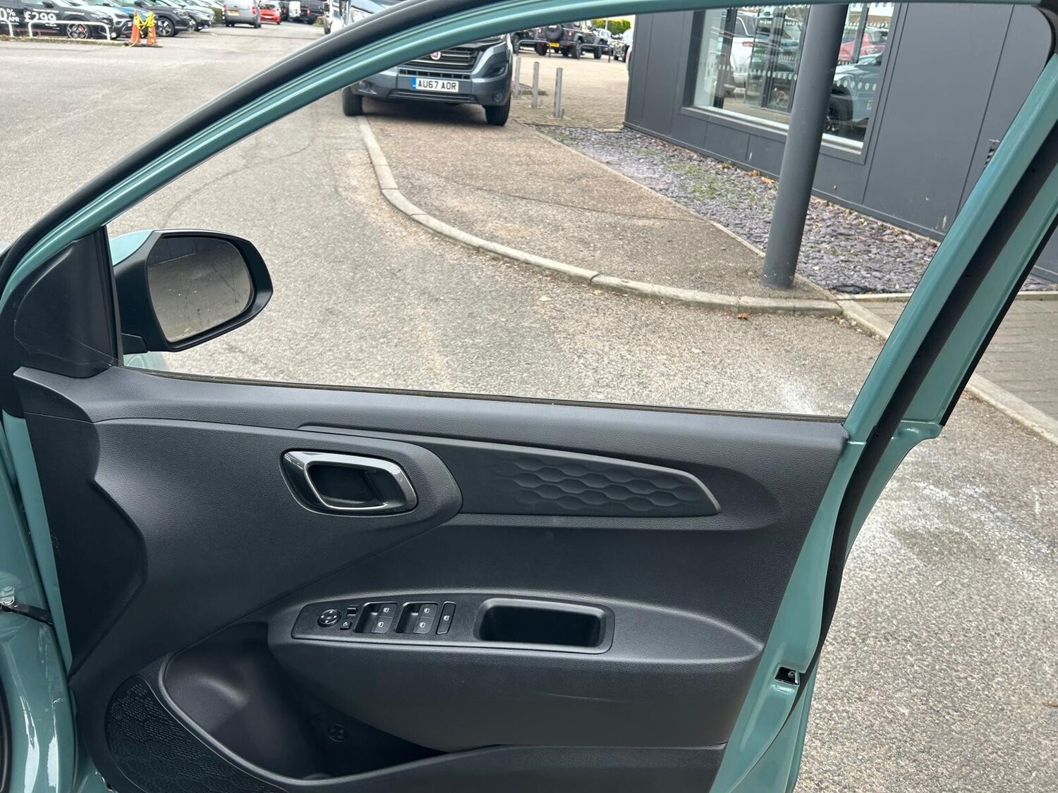 Used Hyundai i10 2023 for sale - 75929772: Photo 23