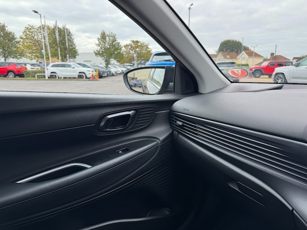 Used Hyundai i20 2023 for sale - 76289839: Photo 38