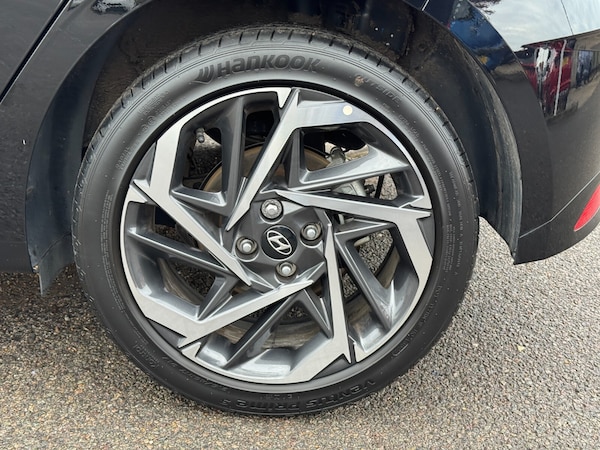 Used Hyundai i20 2023 for sale - 76289839: Photo 9
