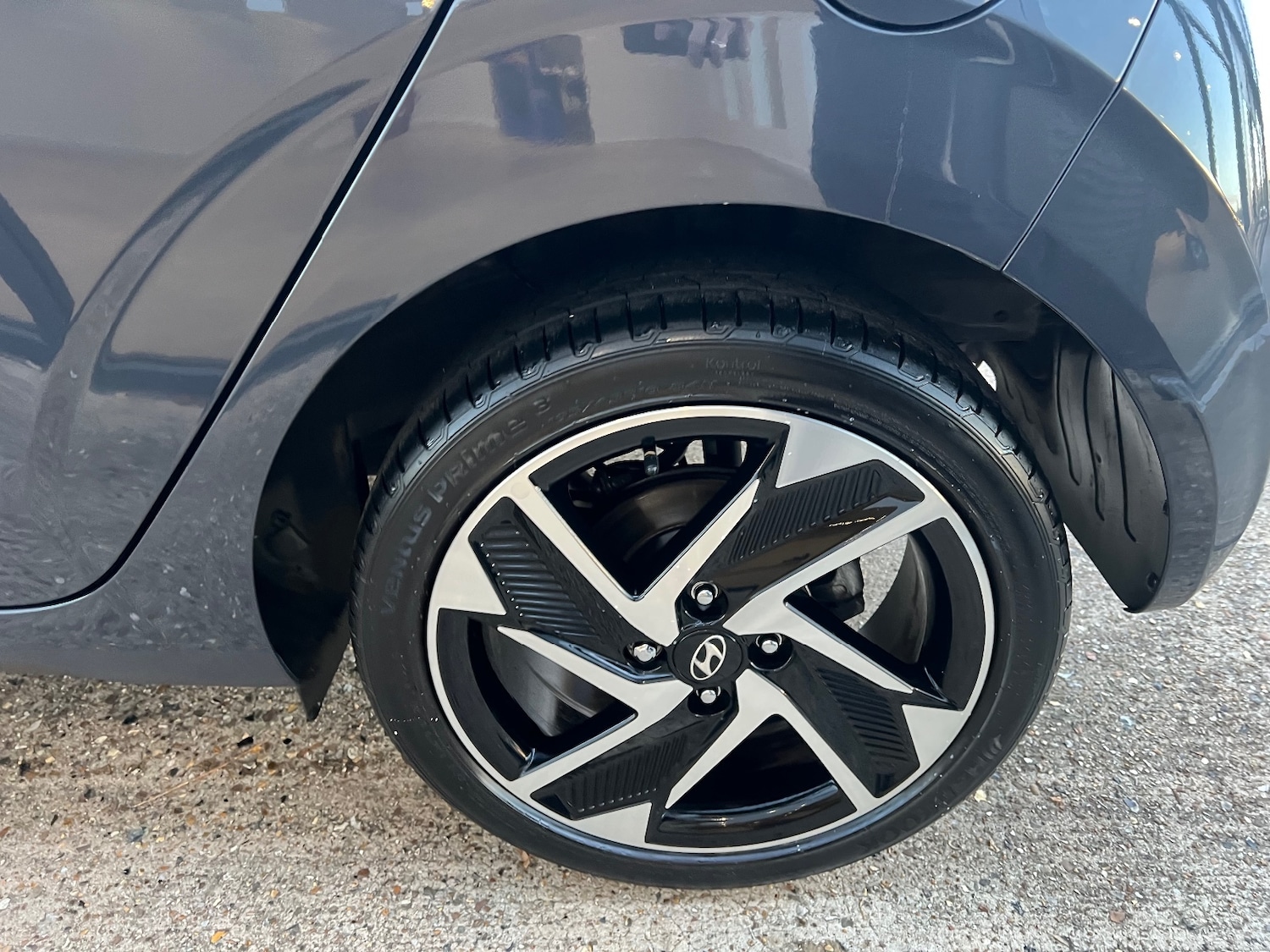 Used Hyundai i10 2023 for sale - 77702679: Photo 11