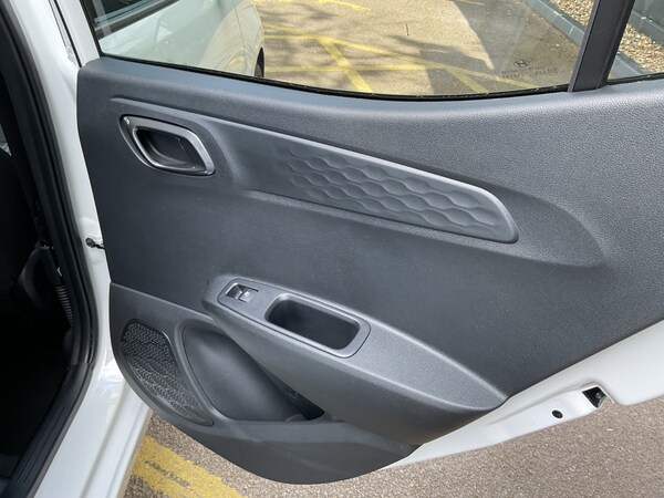 Used Hyundai i10 2024 for sale - 75460724: Photo 41