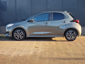 Used Toyota Yaris 2022 for sale - 76851139: Photo