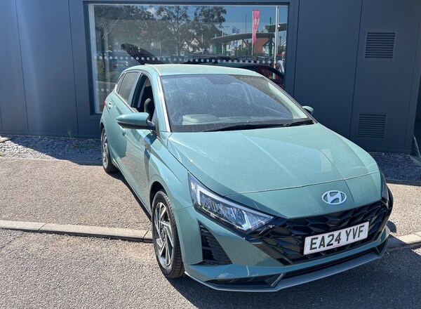 Used Hyundai i20 2024 for sale - 75354690: Photo 1