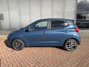 Used Hyundai i10 2025 for sale - 76254925: Photo