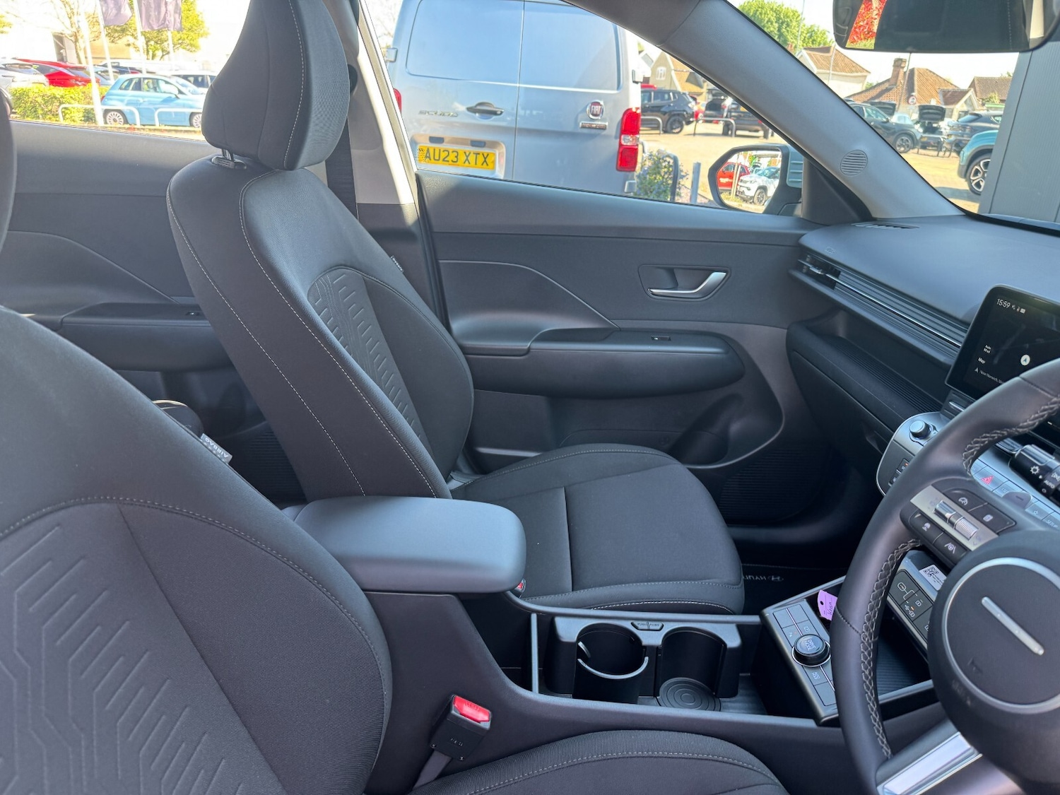 Used Hyundai KONA 2025 for sale - 76868385: Photo 18