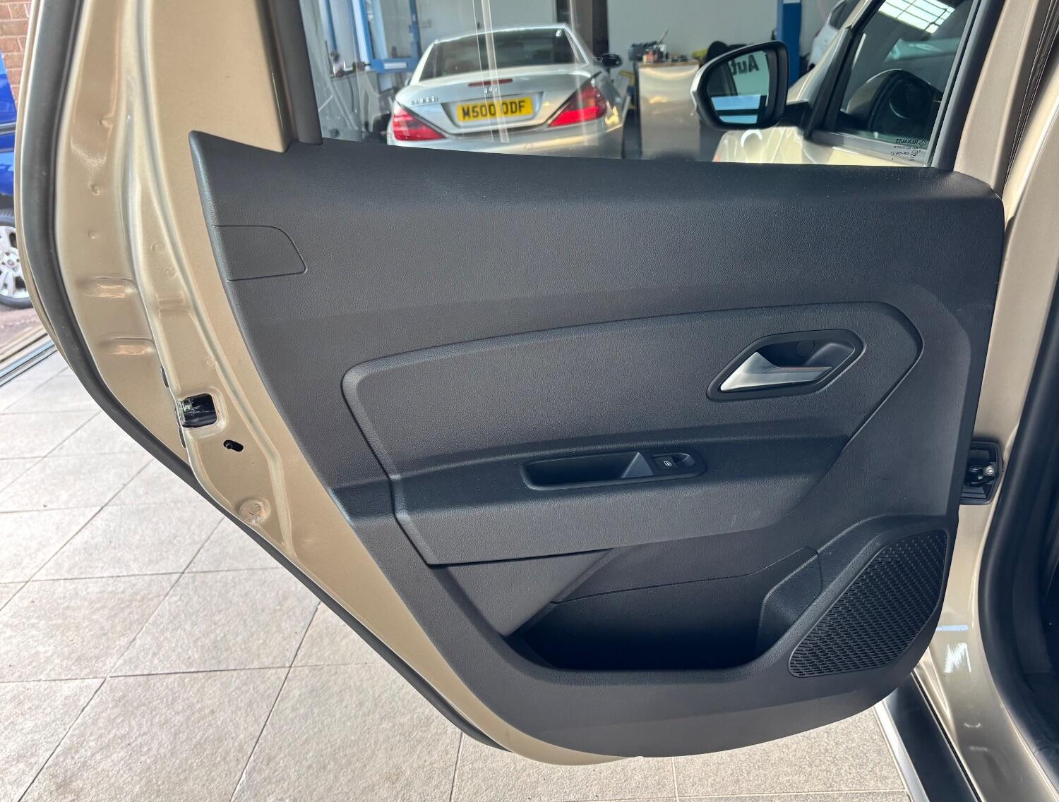 Used Dacia Duster 2018 for sale - 77605300: Photo 22