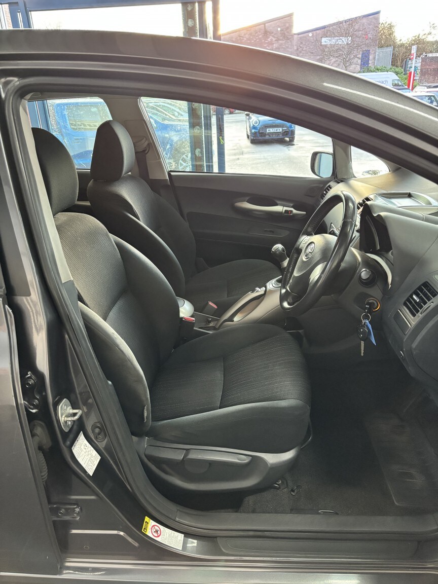 Used Toyota Auris 2007 for sale - 77609901: Photo 15