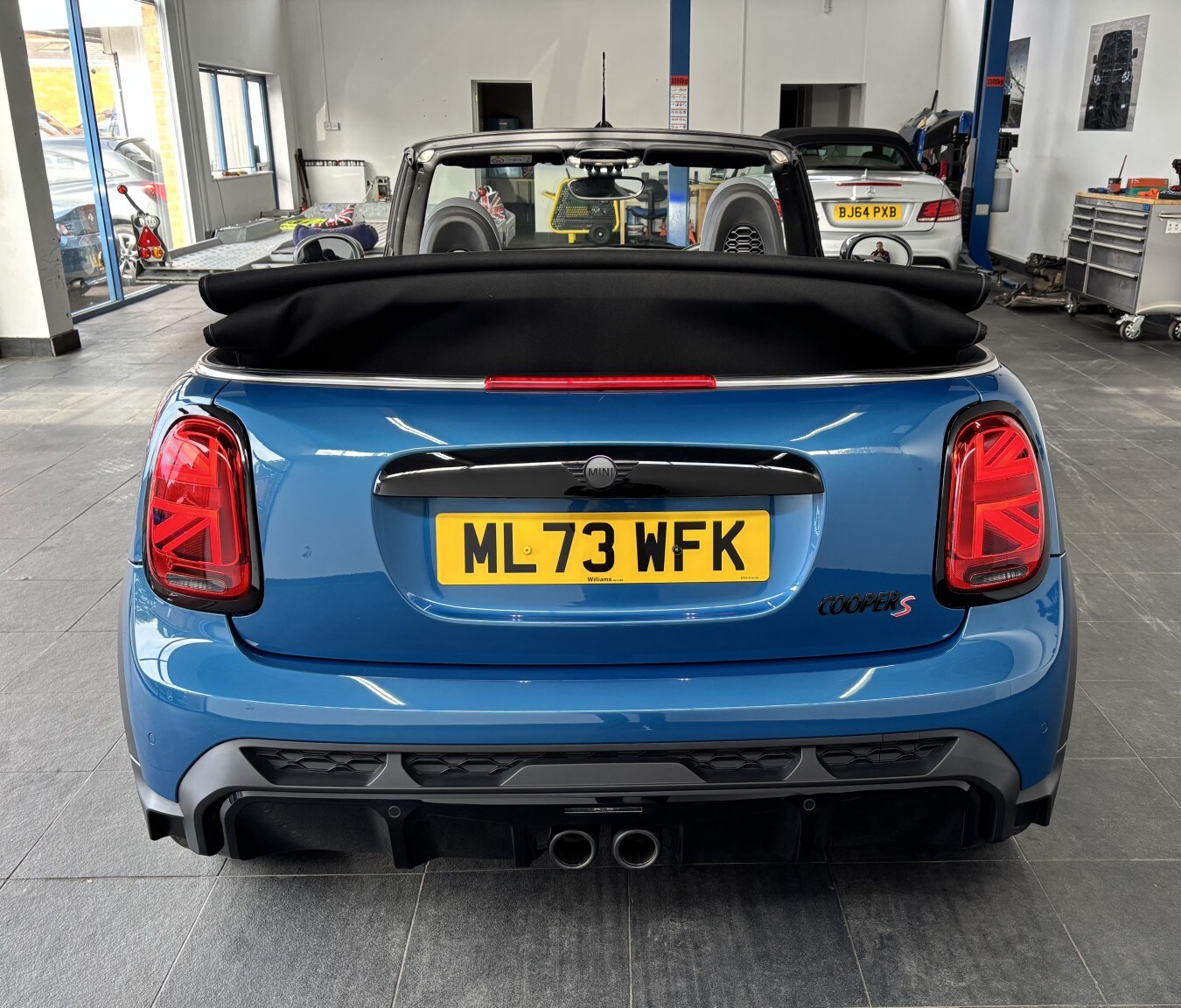 Used MINI Convertible 2023 for sale - 77605296: Photo 10