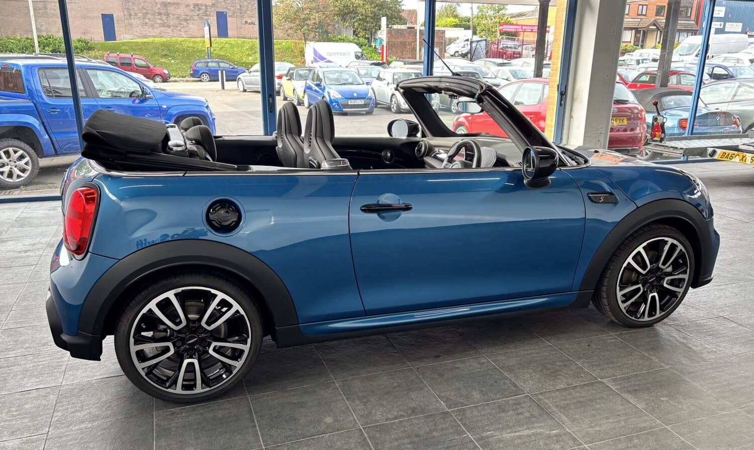 Used MINI Convertible 2023 for sale - 77605296: Photo 20
