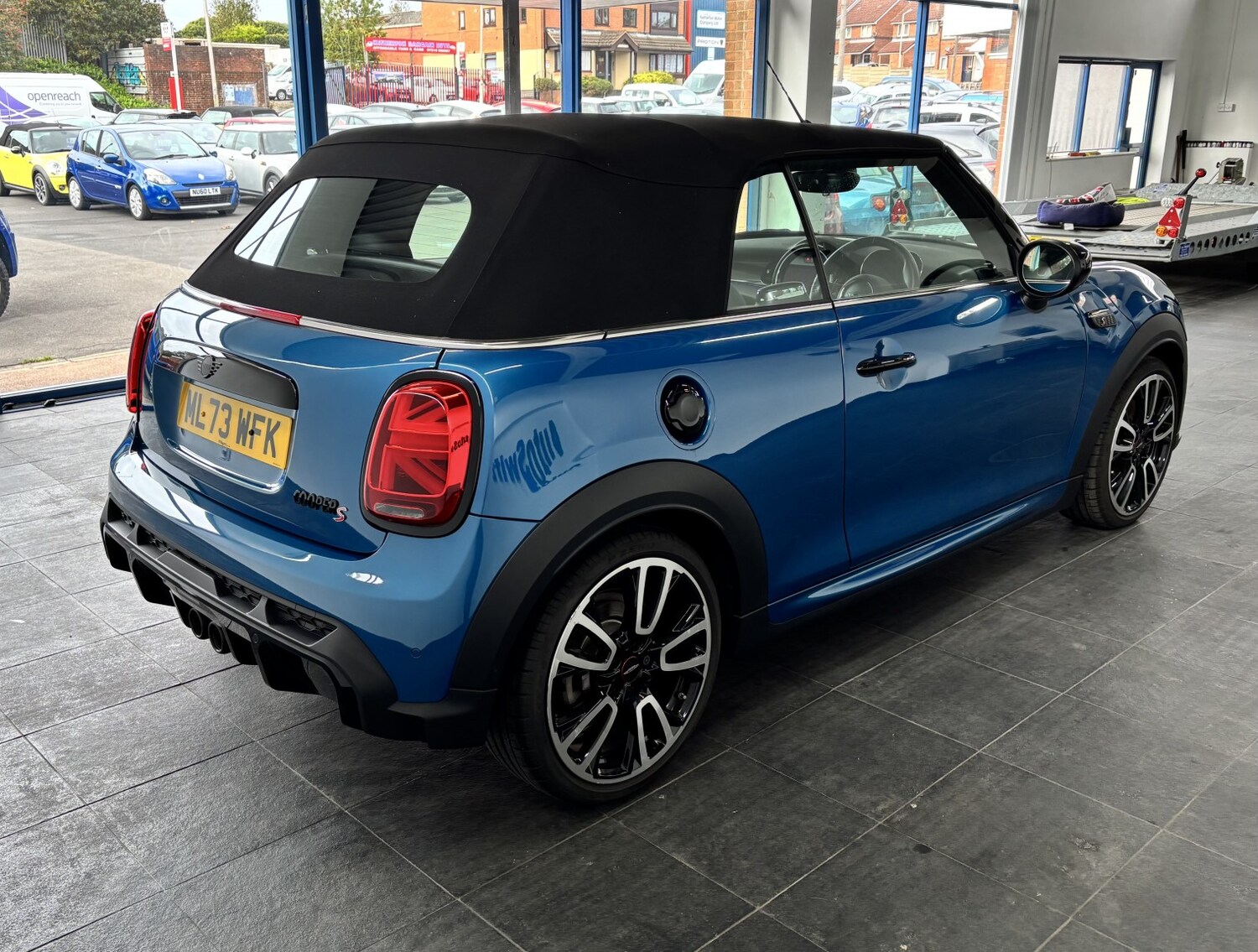 Used MINI Convertible 2023 for sale - 77605296: Photo 33
