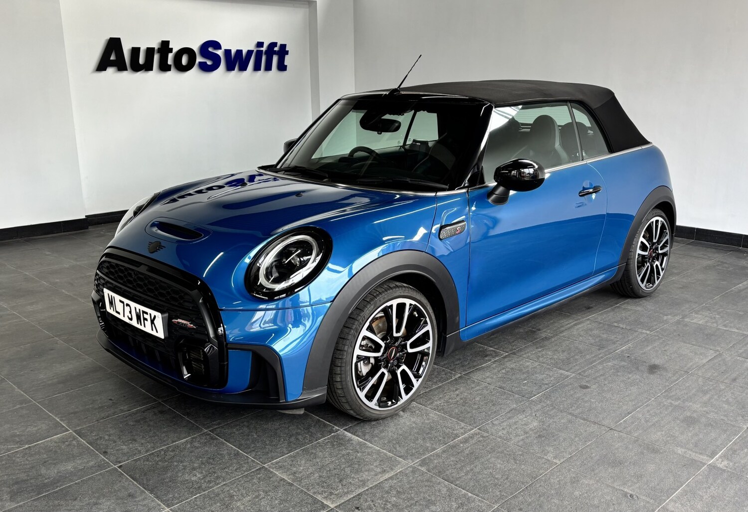 Used MINI Convertible 2023 for sale - 77605296: Photo 34