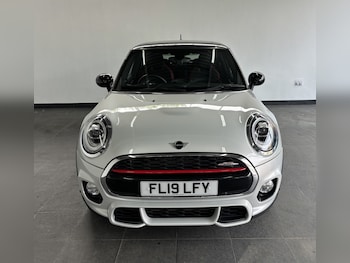 Used MINI Hatch 2019 for sale - 79054010: Photo
