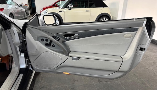 Used Mercedes-Benz SL 2003 for sale - 73645070: Photo 24
