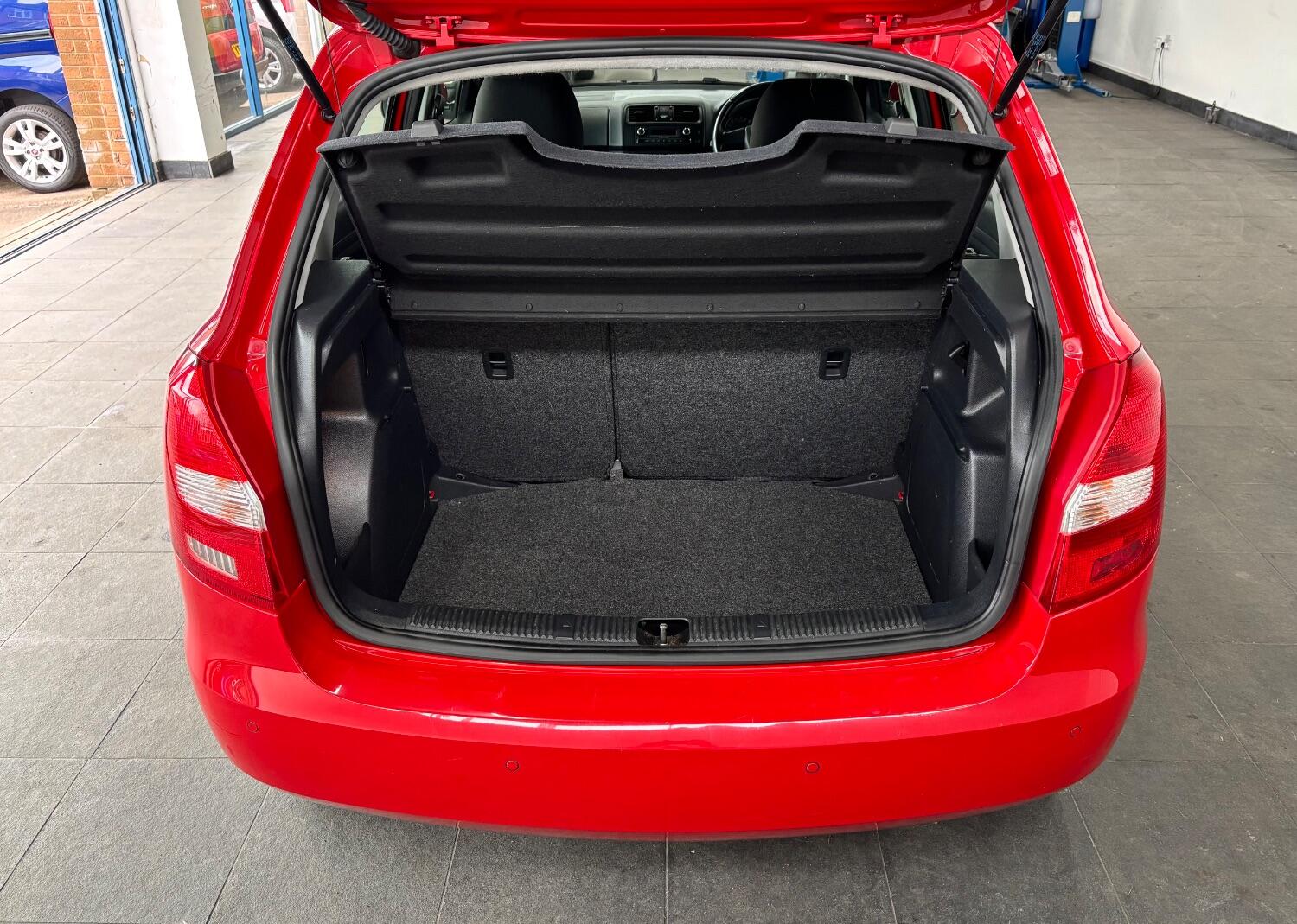 Used Skoda Fabia 2010 for sale - 77605303: Photo 10