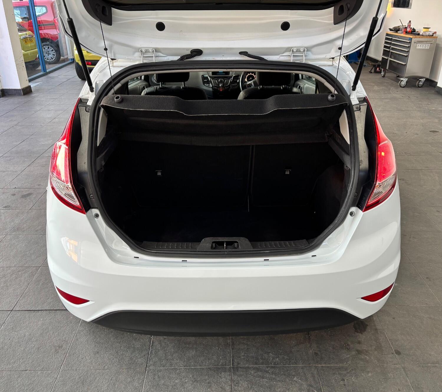 Used Ford Fiesta 2014 for sale - 77605308: Photo 12