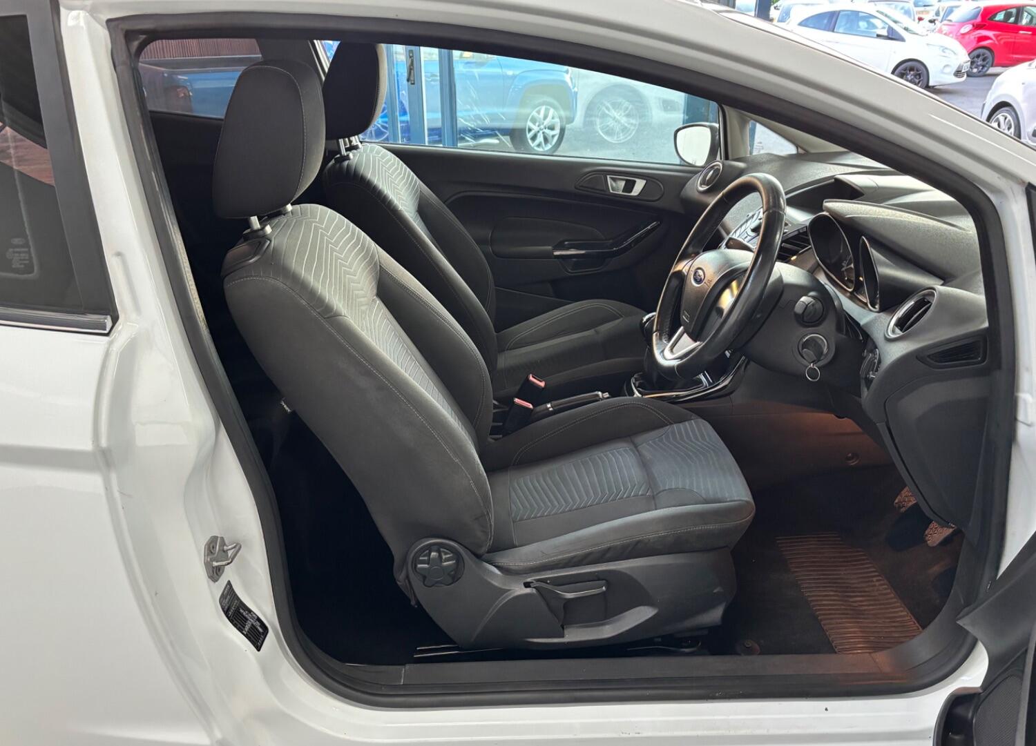 Used Ford Fiesta 2014 for sale - 77605308: Photo 15