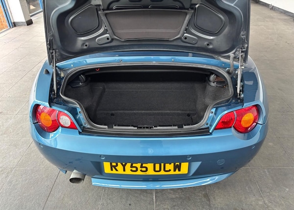 Used BMW Z4 2005 for sale - 74362251: Photo 10