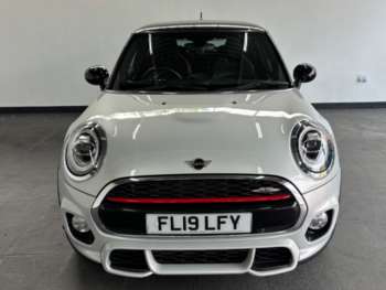 Used MINI Hatch 2019 for sale - 73160311: Photo