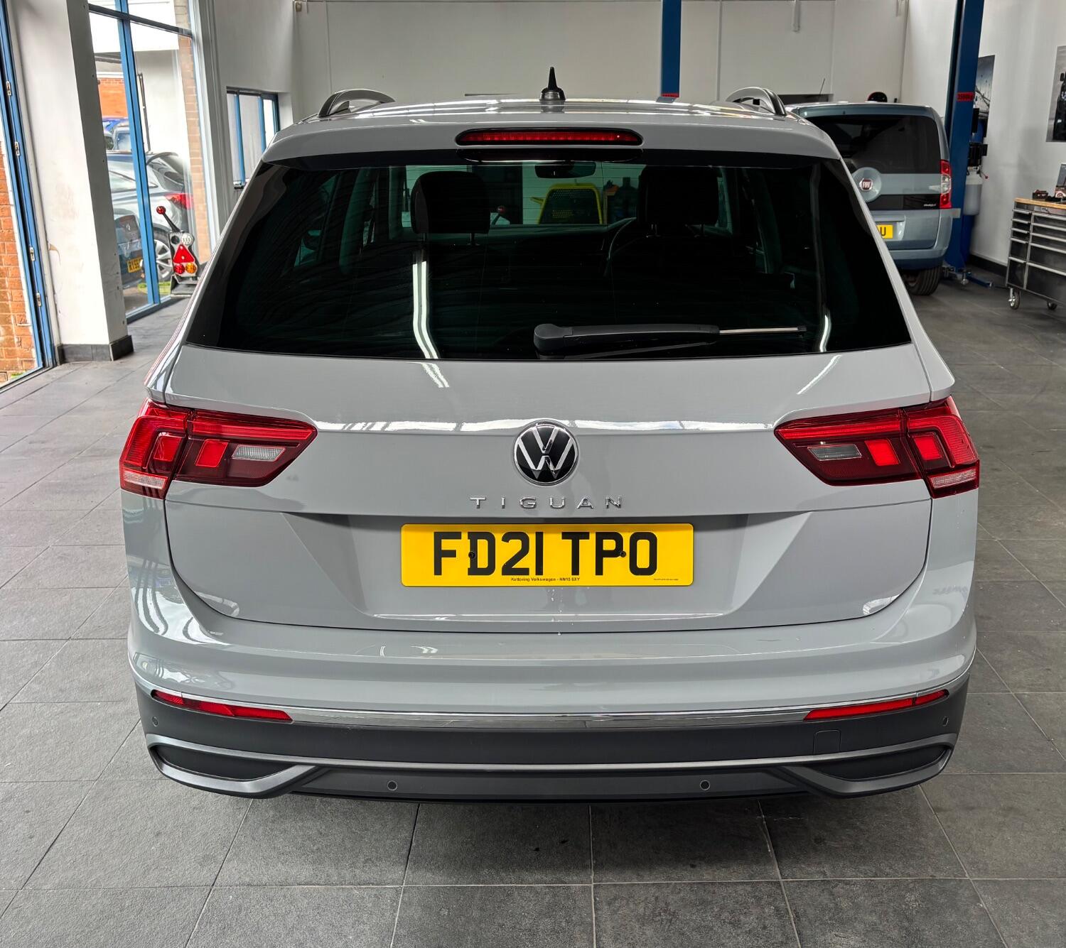 Used Volkswagen Tiguan 2021 for sale - 77605299: Photo 11