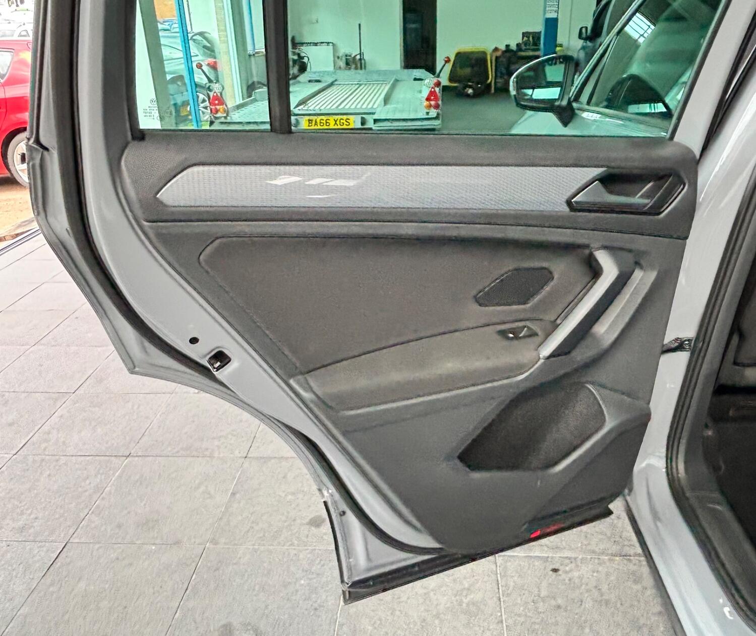 Used Volkswagen Tiguan 2021 for sale - 77605299: Photo 21