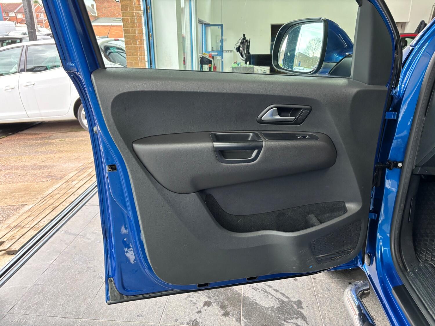 Used Volkswagen Amarok 2017 for sale - 77605311: Photo 16