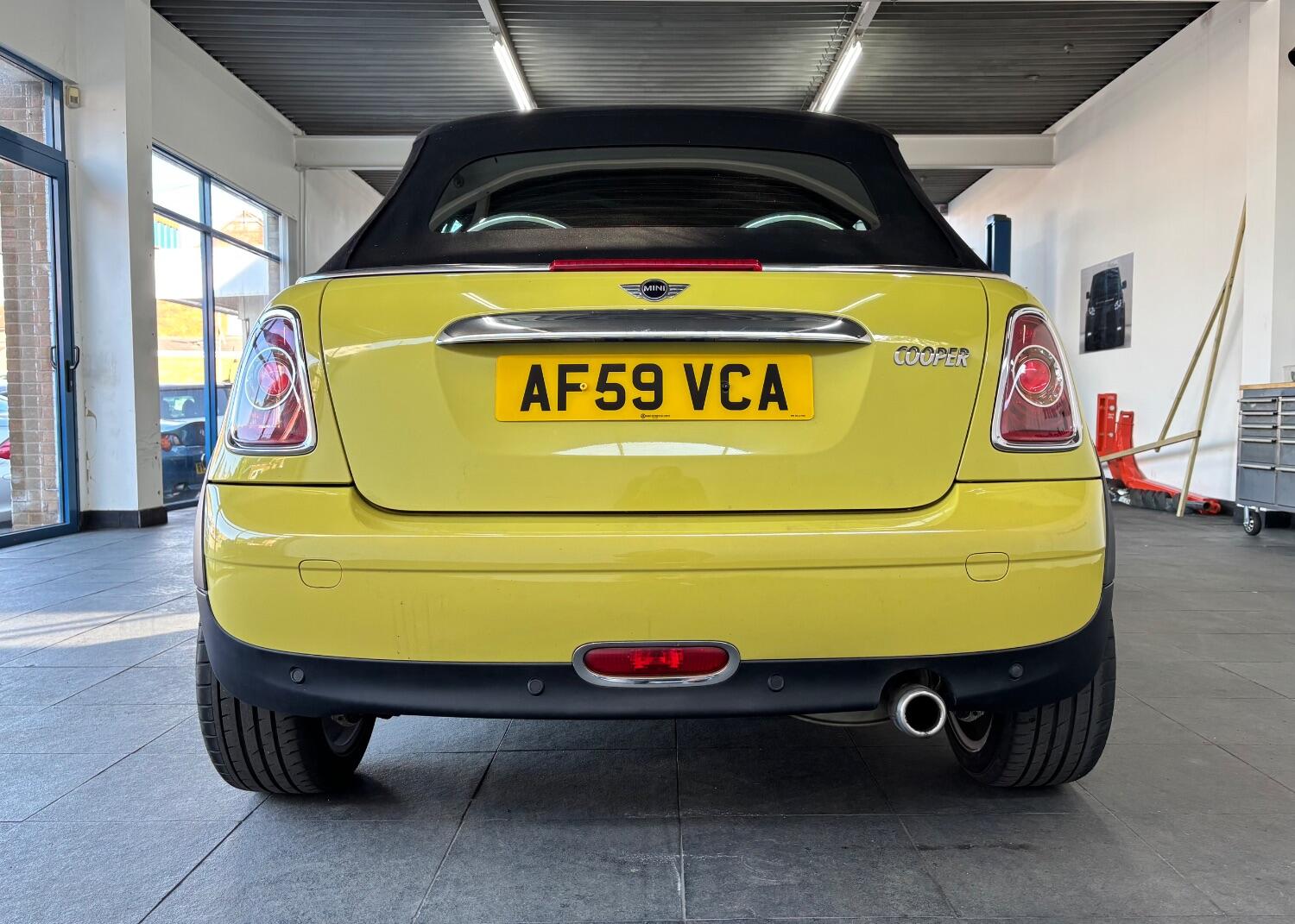 Used MINI Convertible 2009 for sale - 77605305: Photo 12