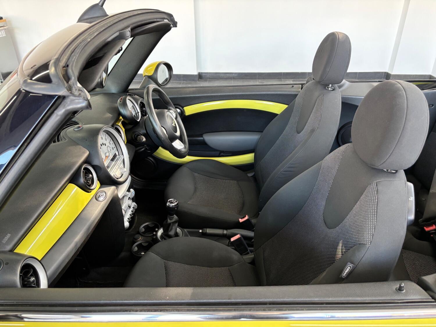 Used MINI Convertible 2009 for sale - 77605305: Photo 17