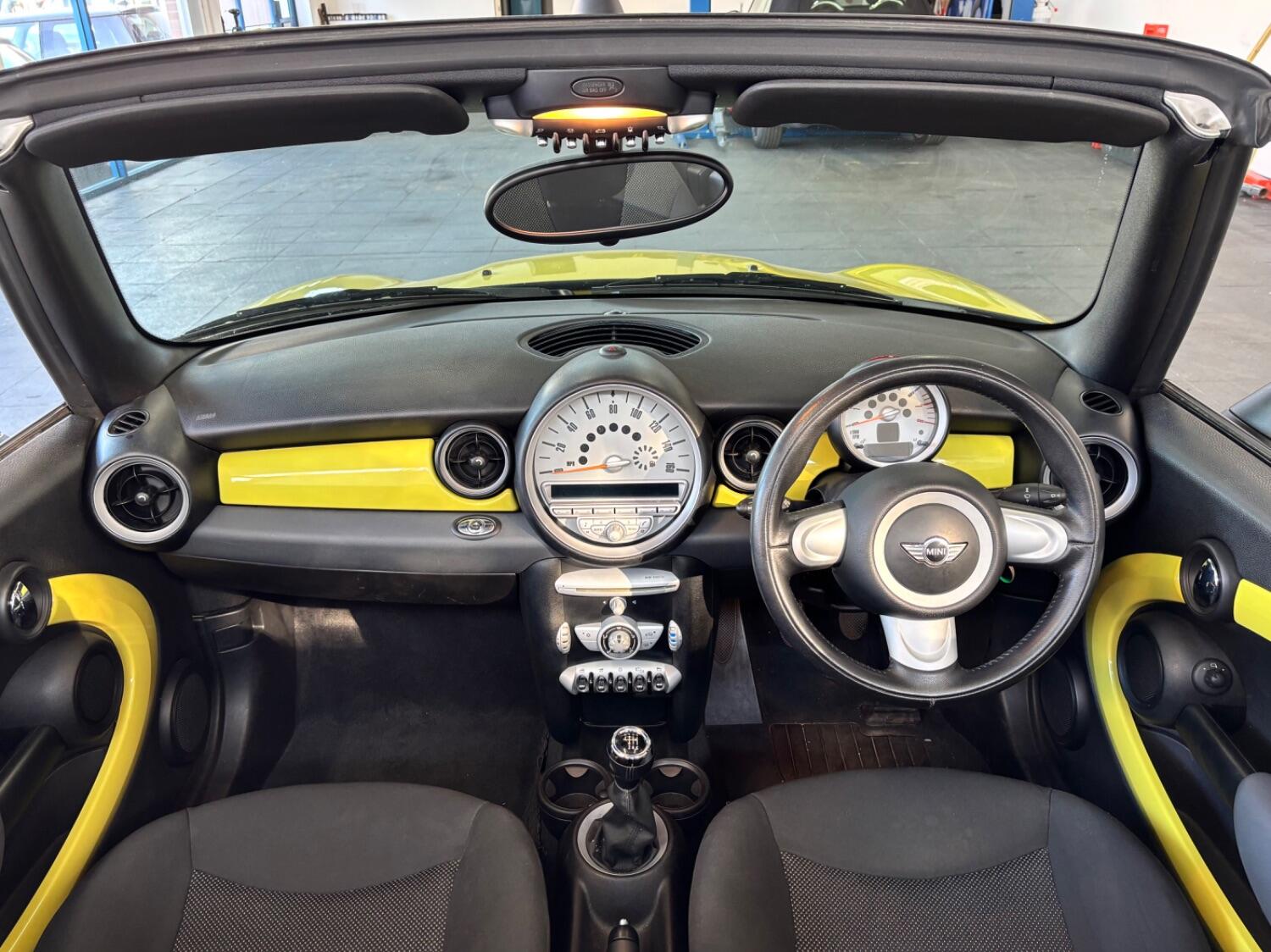 Used MINI Convertible 2009 for sale - 77605305: Photo 18