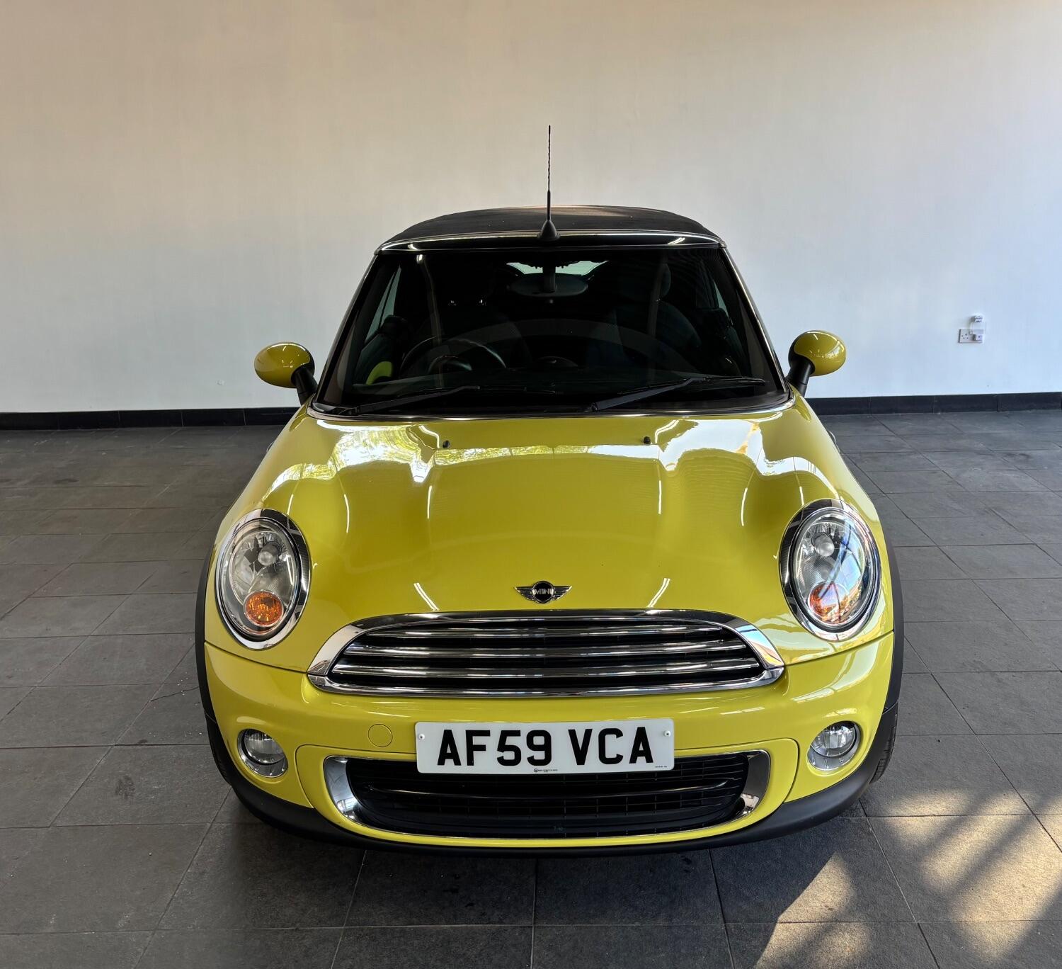 Used MINI Convertible 2009 for sale - 77605305: Photo 24