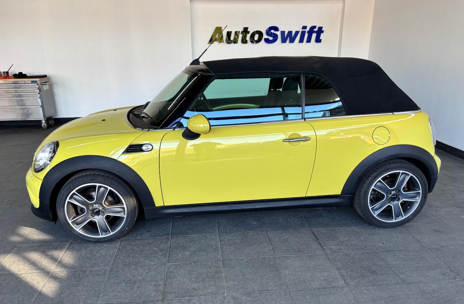 Used MINI Convertible 2009 for sale - 77605305: Photo 27