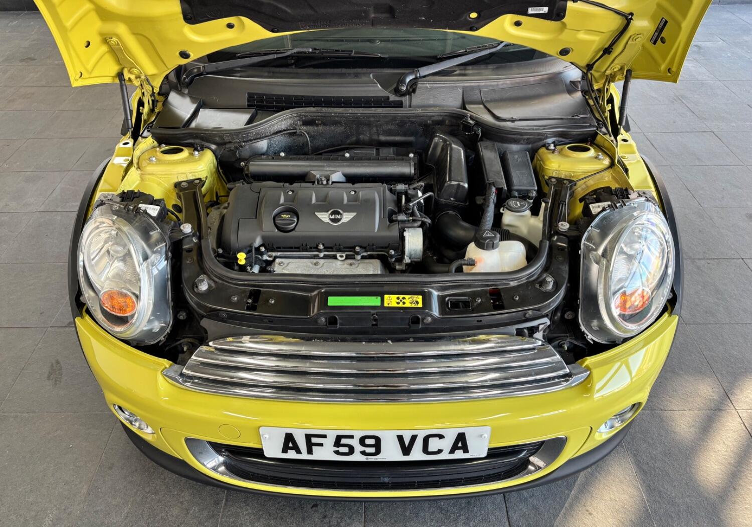 Used MINI Convertible 2009 for sale - 77605305: Photo 40