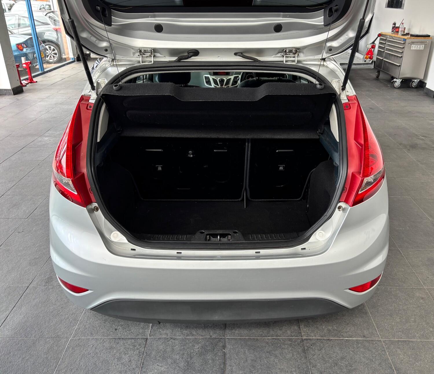 Used Ford Fiesta 2011 for sale - 77609869: Photo 11